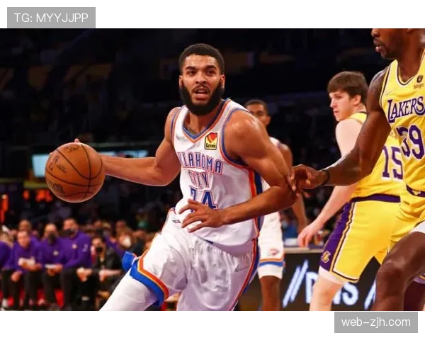 战术板：分析卡罗莱纳飓风队本赛季联盟第一的防守组轮换策略