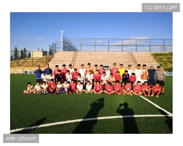 建立青少年足球赛事年度会商和联合发布机制，统一发布竞赛日历